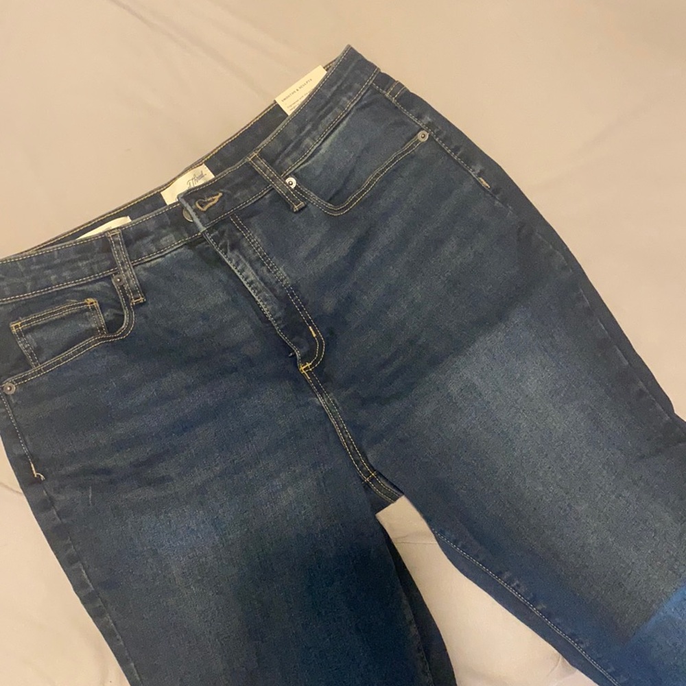 Brand new Universal Thread Jeans